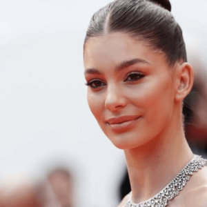 Camila Morrone Wiki, Height, Weight, Age, Boyfriend, Biography & More 6 Comila morrone