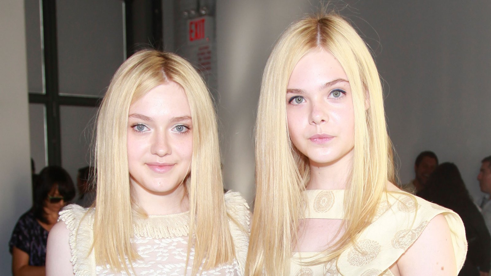 Elle Fanning and Dakota Fanning