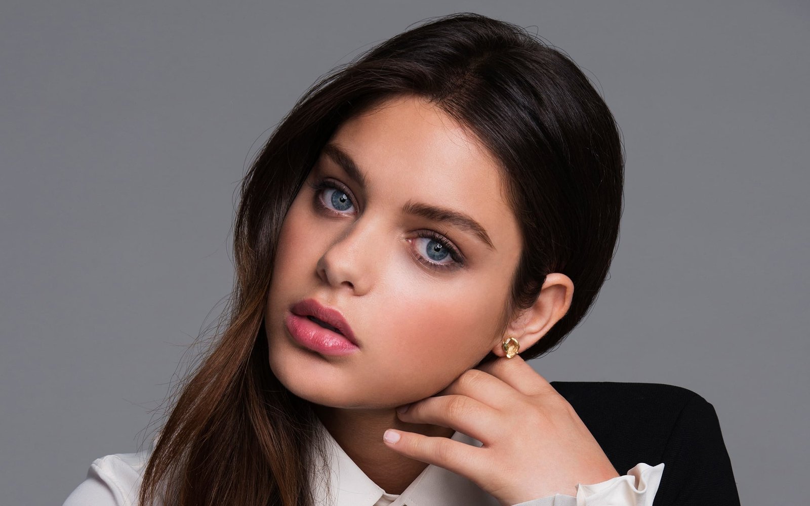 Odeya Rush Height, Weight, Interesting Facts, Career Highlights & Physical Appearance 2 Odeya Rush