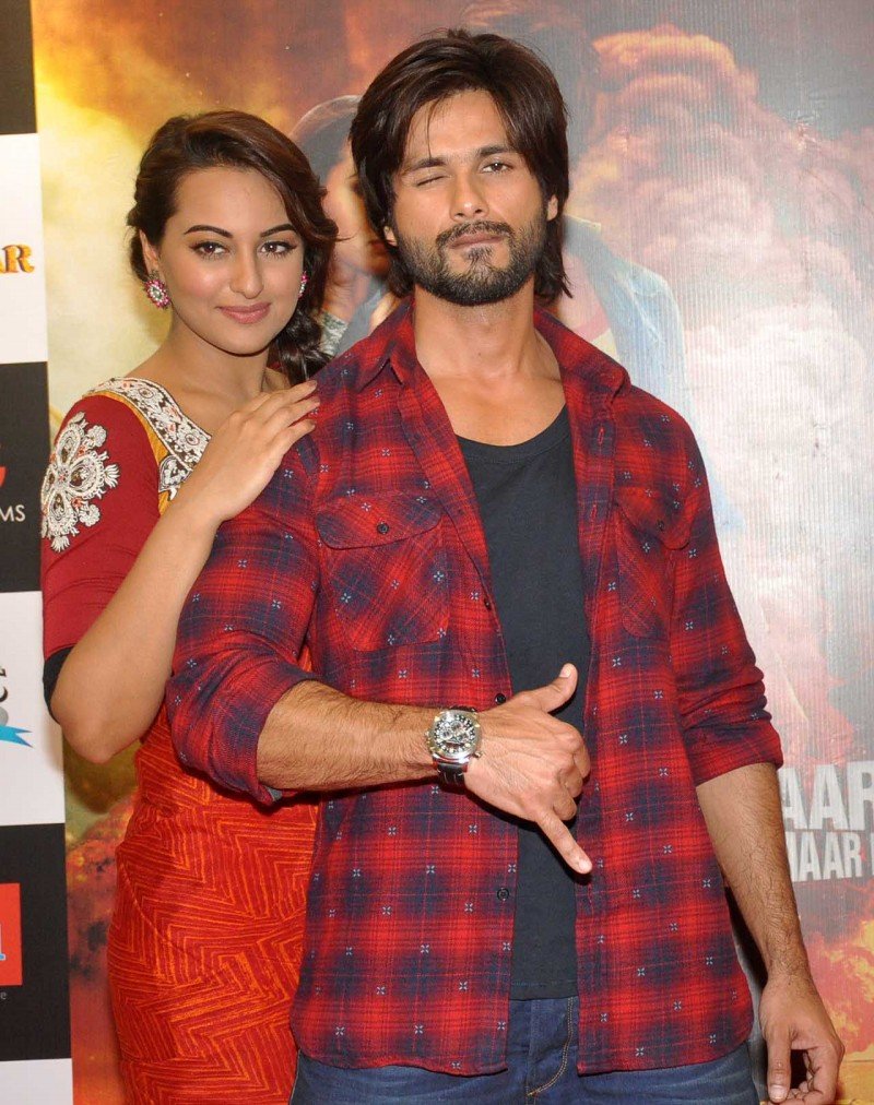 Shahid Kapoor and Sonakshi Sinha