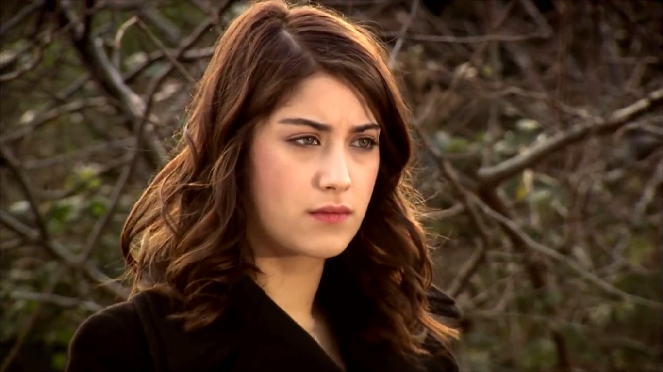 Hazal Kaya