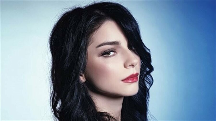 Merve Boluğur