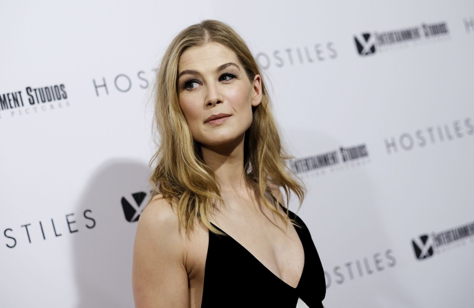 Rosamund Pike