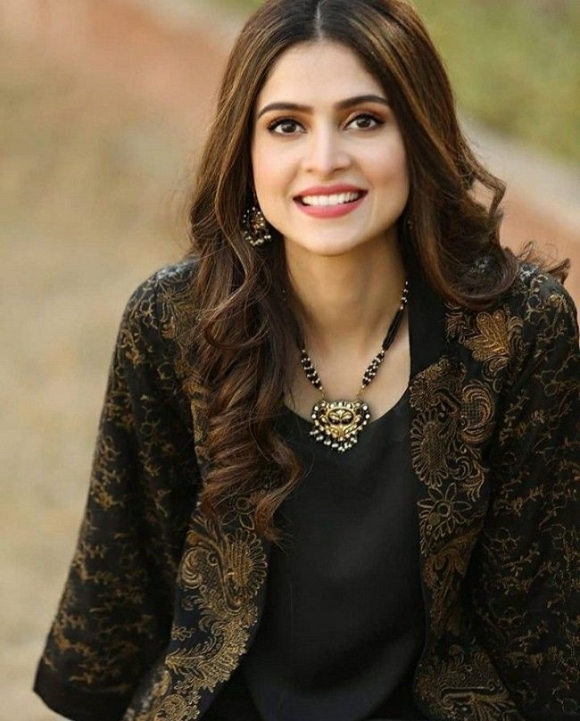 Arij Fatyma - Height, Weight, Net Worth, Personal Details 1 Arij Fatyma