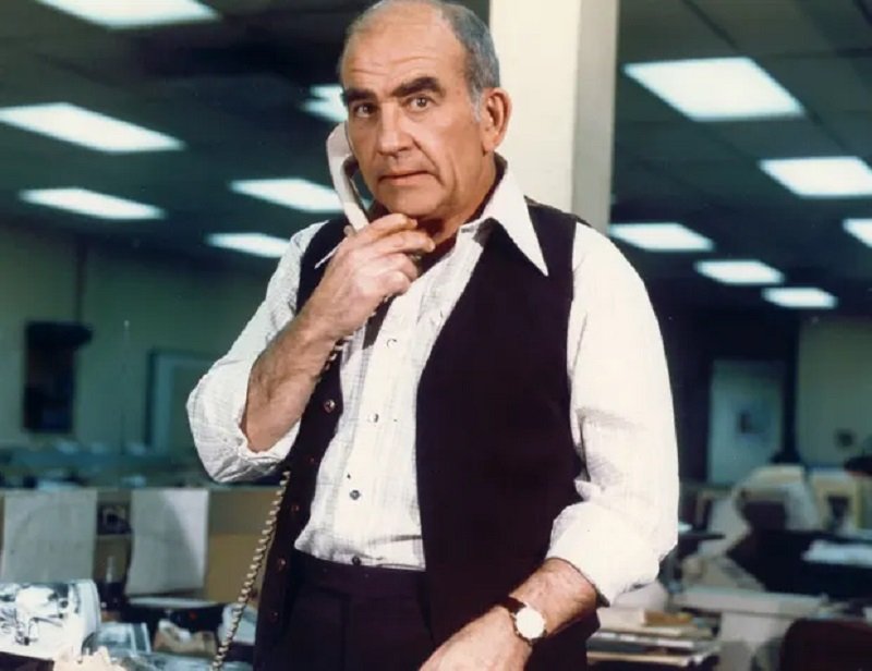 Edward Asner height