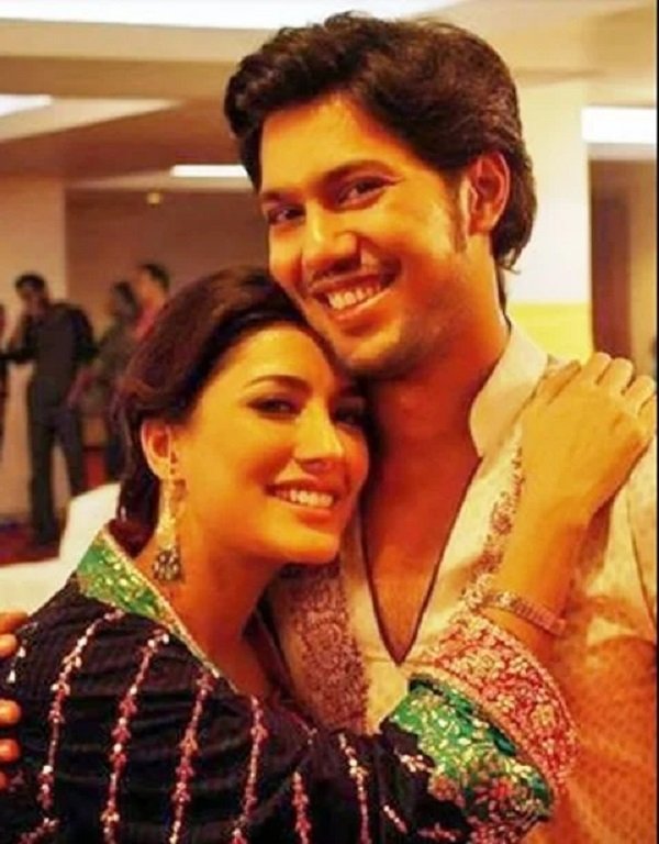 Mehwish Hayat Net Worth Age, Height, Weight, Education, Career & Physical Traits 4 Mehwish Hayat personal life
