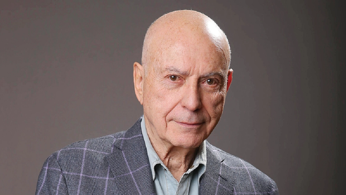 Alan Arkin - Net Worth 2023, Age, Height, Bio, Birthday, Wiki 1 Alan Arkin
