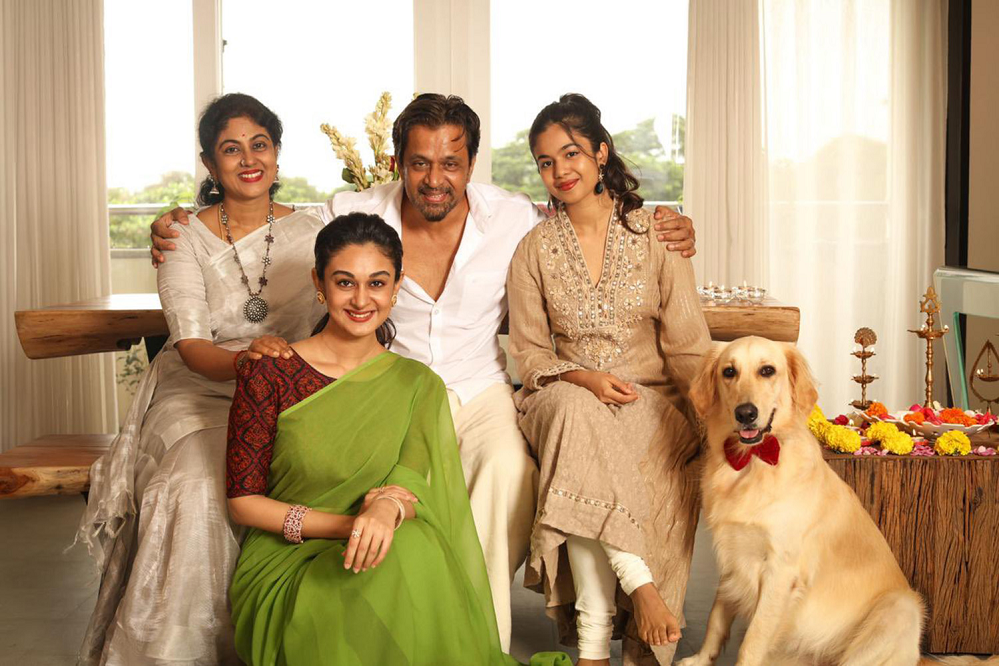 Arjun Sarja Family