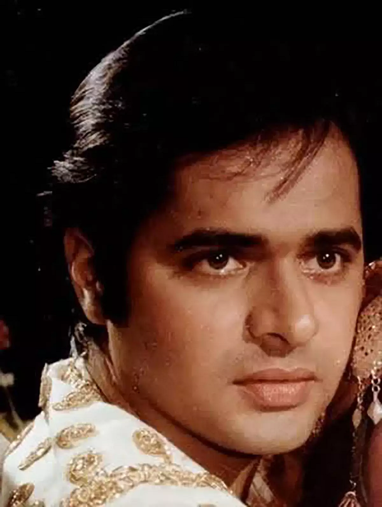 Farooq Shaikh career