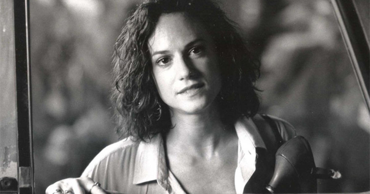 Holly Hunter Net Worth, Bio, Age, Height, Religion, Education 7 Holly Hunter