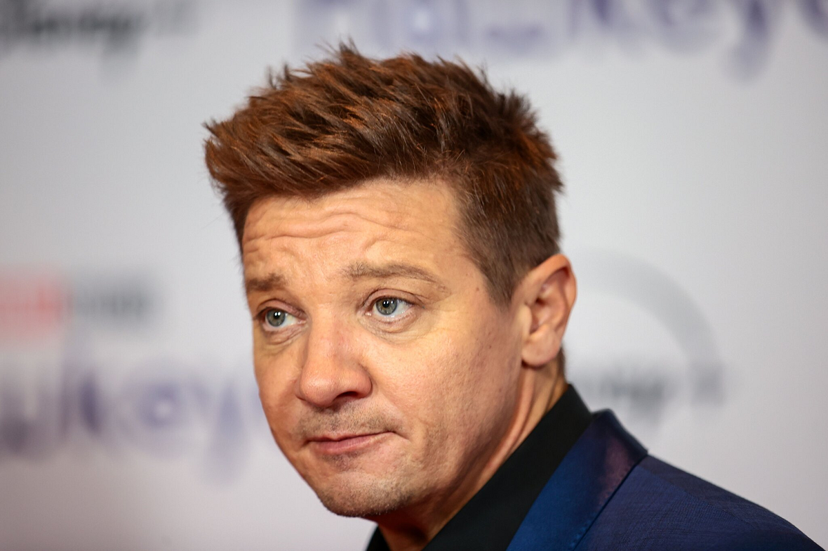 Jeremy Renner Height, Weight, Interesting Facts, Career Highlights, Physical Appearance 2 Jeremy Renner