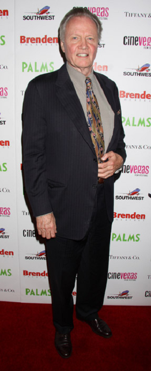 Jon Voight - Wiki, Height, Age, Spouse, Professional Life 2 Jon Voight Height