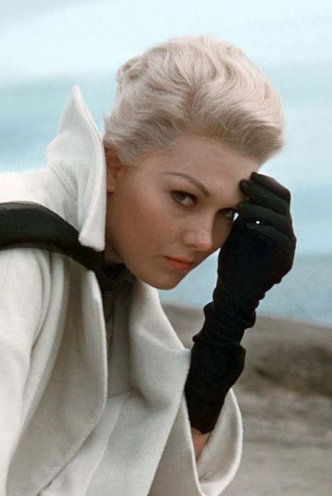 Kim Novak Net Worth Age, Height, Weight, Education, Career, Physical Traits 4 Kim Novak career