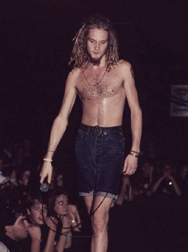 Layne Staley - Biography, Height, Life Story 2 Layne Staley Height