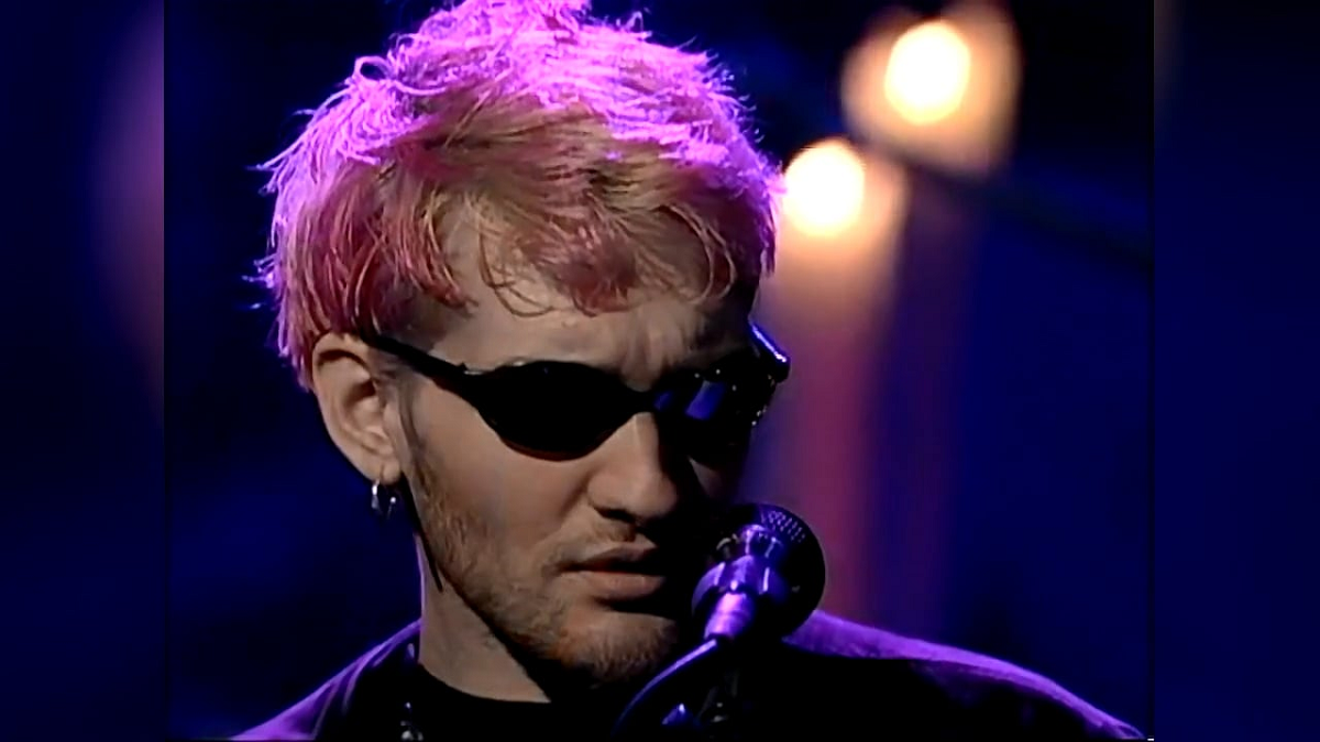 Layne Staley - Biography, Height, Life Story 8 Layne Staley