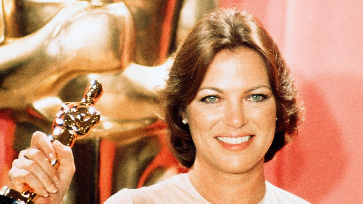 Louise Fletcher - Biography, Height, Life Story 3 Louise Fletcher