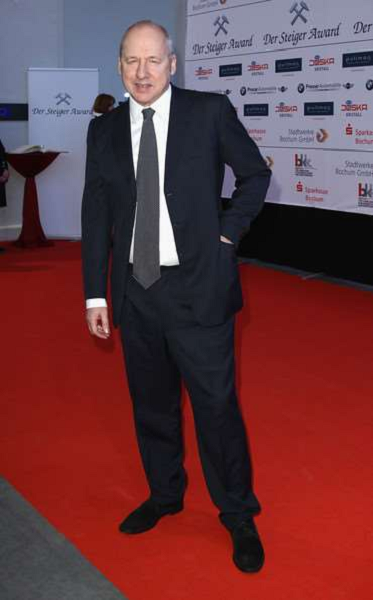 Mark Knopfler Height