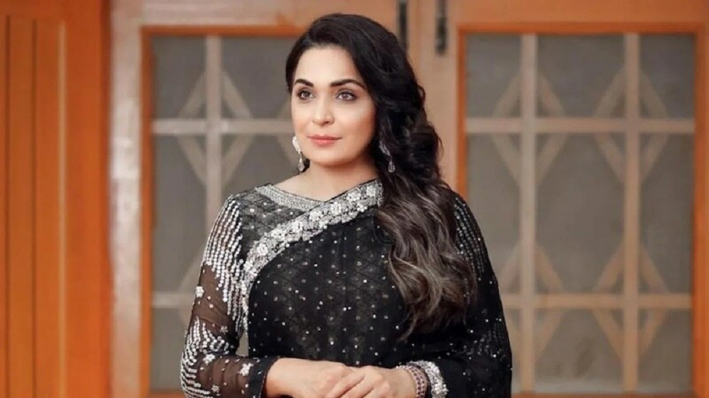 Meera - Net Worth 2023, Age, Height, Bio, Birthday, Wiki 6 Meera
