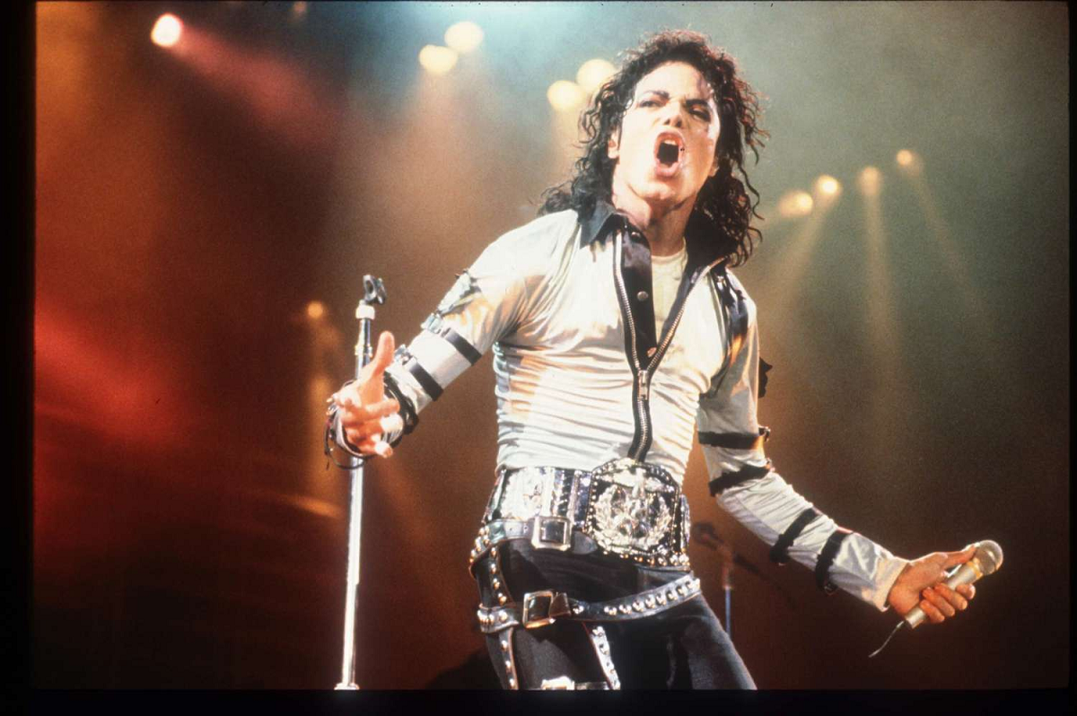 Michael Jackson Height, Weight, Net Worth, Personal Facts, Career Journey, Physical Attributes 4 Michael Jackson career