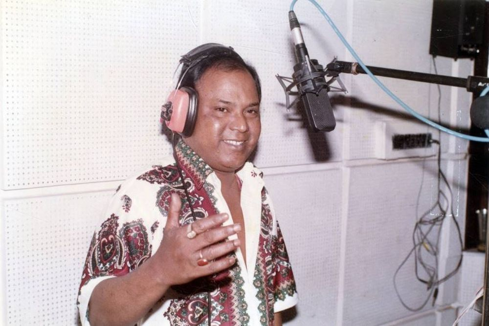 Mohammed Aziz Biography, Career, Personal Life & Physical Characteristics 4 Mohammed Aziz career