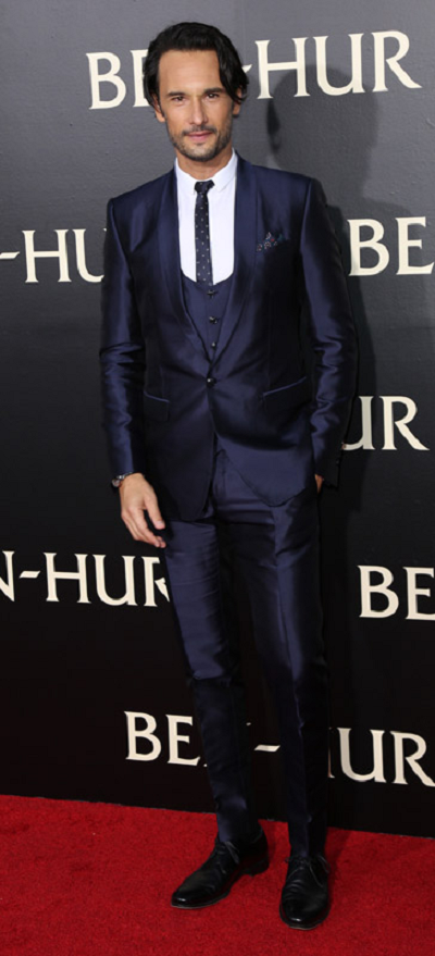 Rodrigo Santoro - Height, Weight, Personal Life, Career, Vital Stats 2 Rodrigo Santoro Height