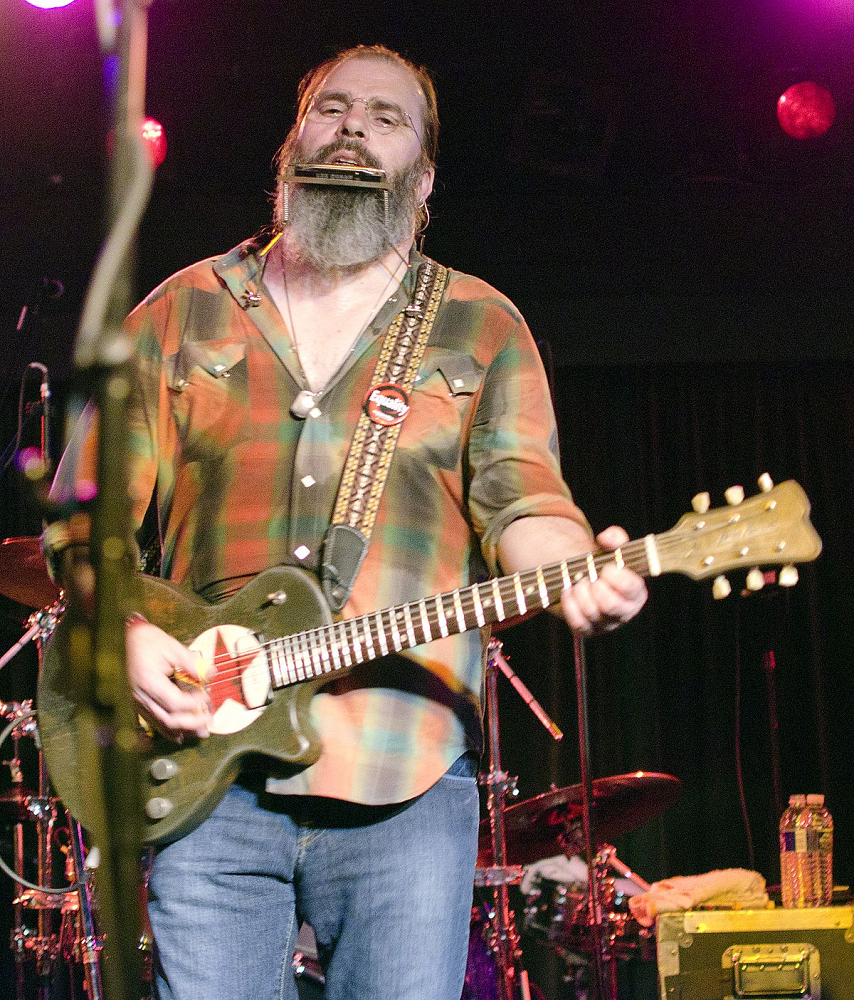 Steve Earle Early Life, Net Worth, Height, Achievements, Body Measurements 2 Steve Earle Height