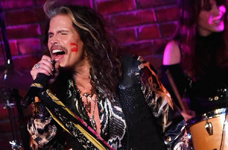 Steven Tyler - Income, Family, Height & Professional Achievements 4 Steven Tyler Achievements