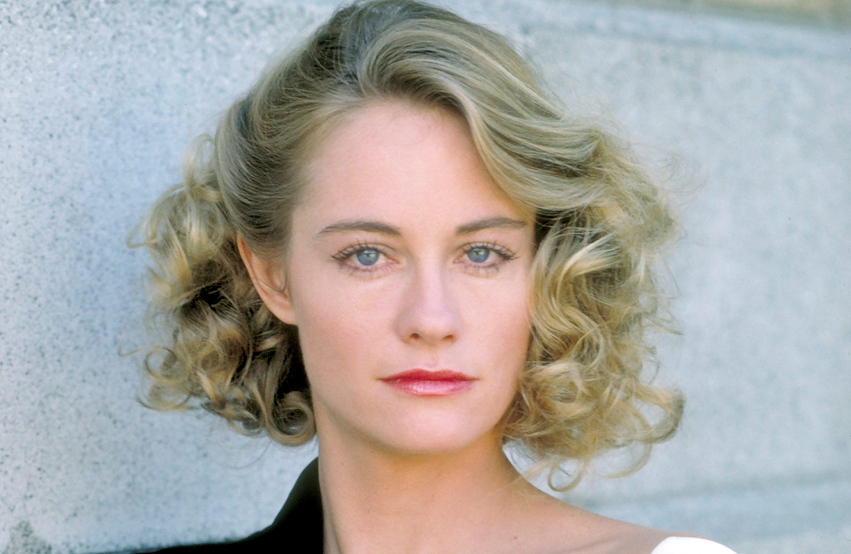 Cybill Shepherd - Height, Weight, Personal Life, Career, Vital Stats 4 Cybill Shepherd