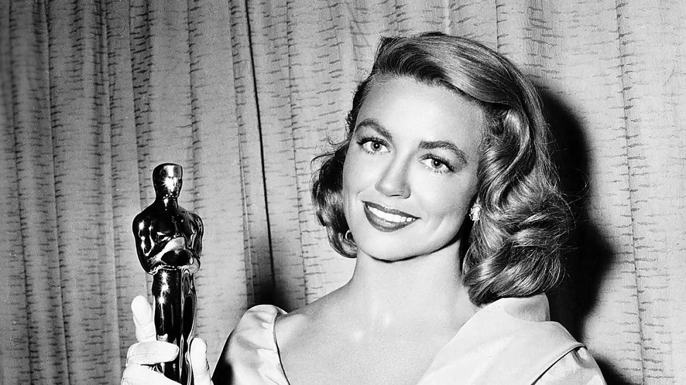 Dorothy Malone - Income, Family, Height. Professional Achievements 2 Dorothy Malone career