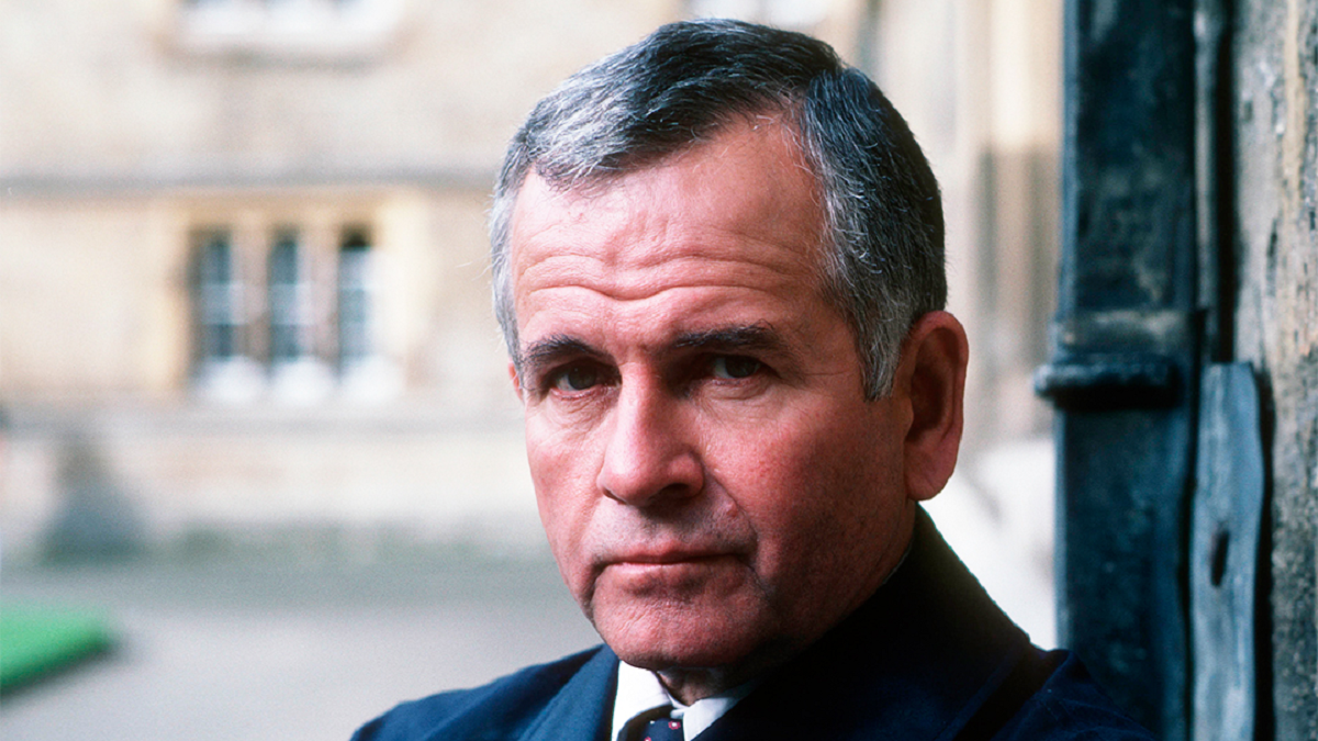 Ian Holm