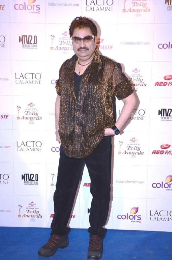Kumar Sanu Height