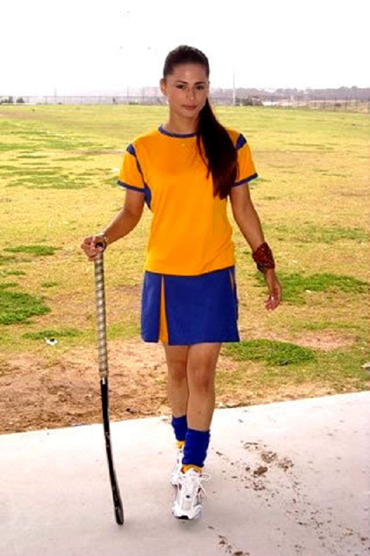 Mehreen Raheel Net Worth, Bio, Age, Height, Religion, Education 2 Mehreen Raheel Height