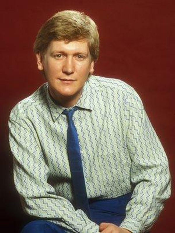 Mike Smith Net Worth Age, Height, Weight, Education, Career, Physical Traits 2 Mike Smith Height