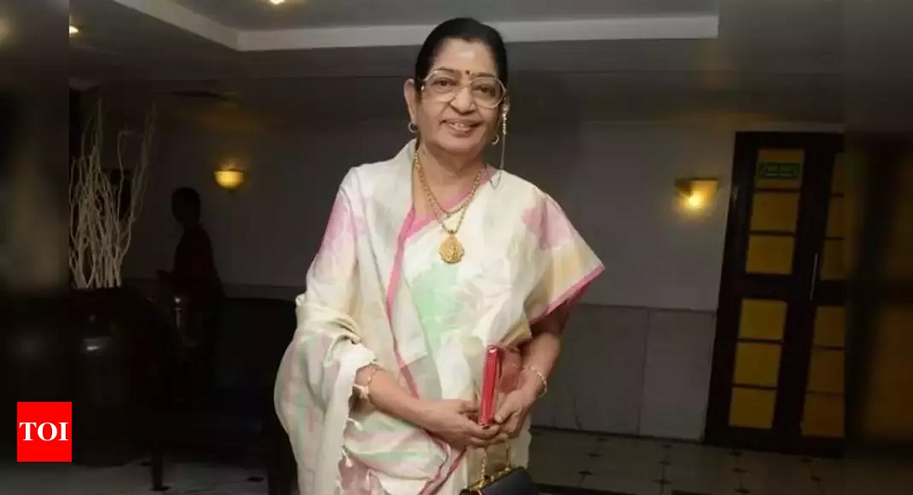 P Susheela - Height, Weight, Personal Life, Career , Vital Stats 2 P Susheela Height