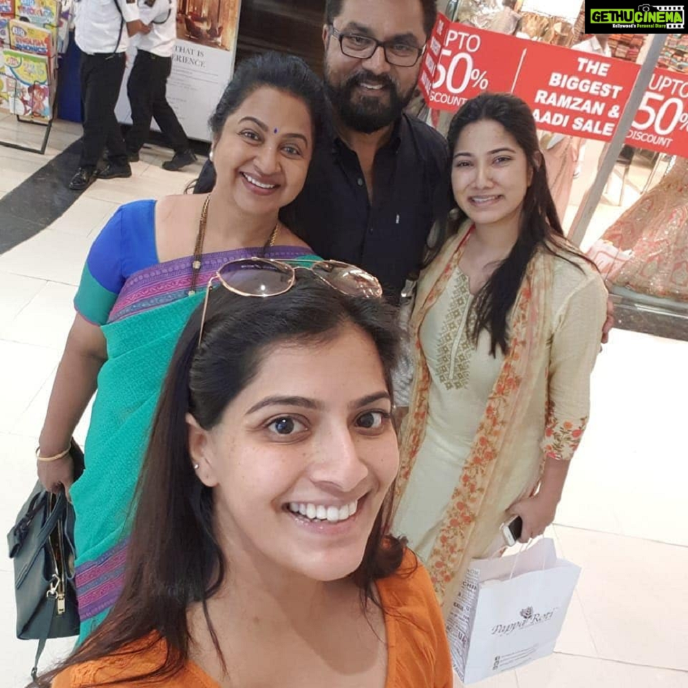 R Sarathkumar Family