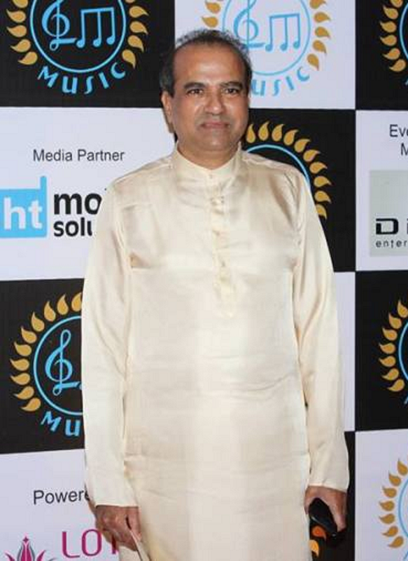 Suresh Wadkar Height