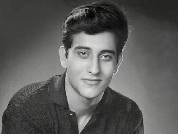 Vinod Khanna Net Worth Age, Height, Weight, Education, Career, Physical Traits 4 Vinod Khanna career