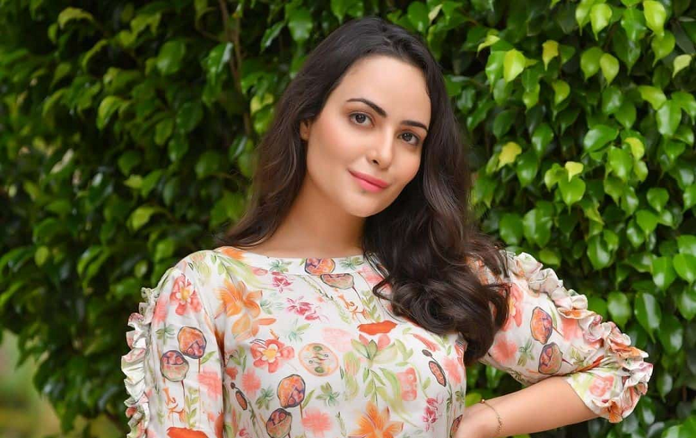 Aanchal Munjal Height, Weight, Age, Biography, Husband More 4 Aanchal Munjal Career