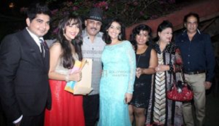 Aanchal Munjal Height, Weight, Age, Biography, Husband More 3 Aanchal Munjal Family