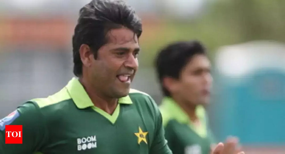 Aaqib Javed Profession