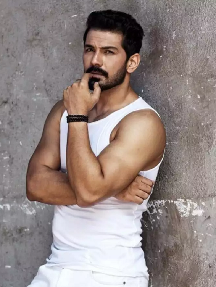 Abhinav Shukla Height