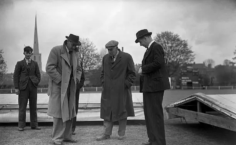 Alan Melville career