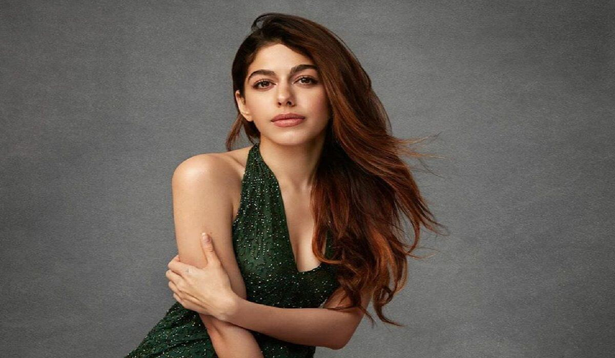Alaya Furniturewala