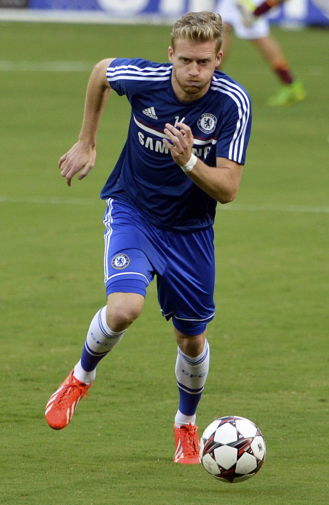 André Schürrle Height, Weight, Interesting Facts, Career Highlights, Physical Appearance 2 André Schürrle Height
