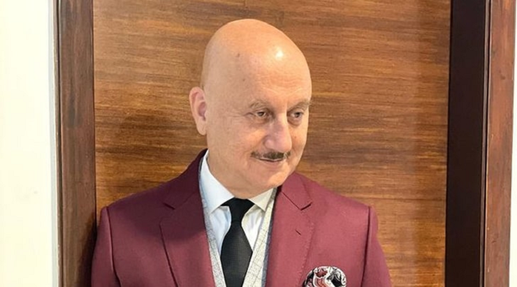 Anupam Kher Height, Weight, Interesting Facts, Career Highlights, Physical Appearance 4 Anupam Kher Career
