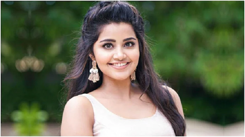 Top 10 Most Popular Malayalam Models: Age, Height, Weight and Biography 5 Anupama Parameswaran