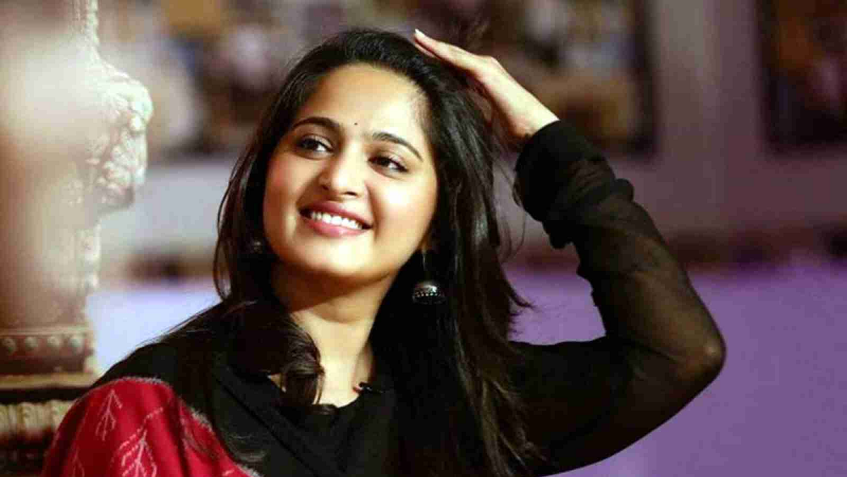 Top 10 Most Beautiful Tamil Actresses: Age, Height, Weight and Biography 7 Anushka Shetty