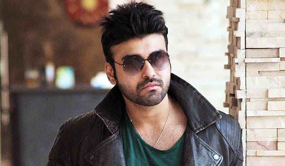 Arya Babbar World: Revealing Weight, Age, Husband, Biography, Family Facts 4 Arya Babbar career