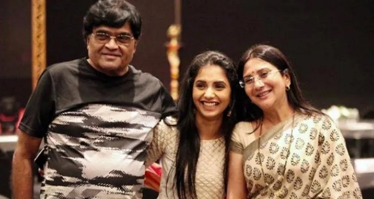 Ashok Saraf Full Biography And Lifestyle 3 Ashok Saraf Family