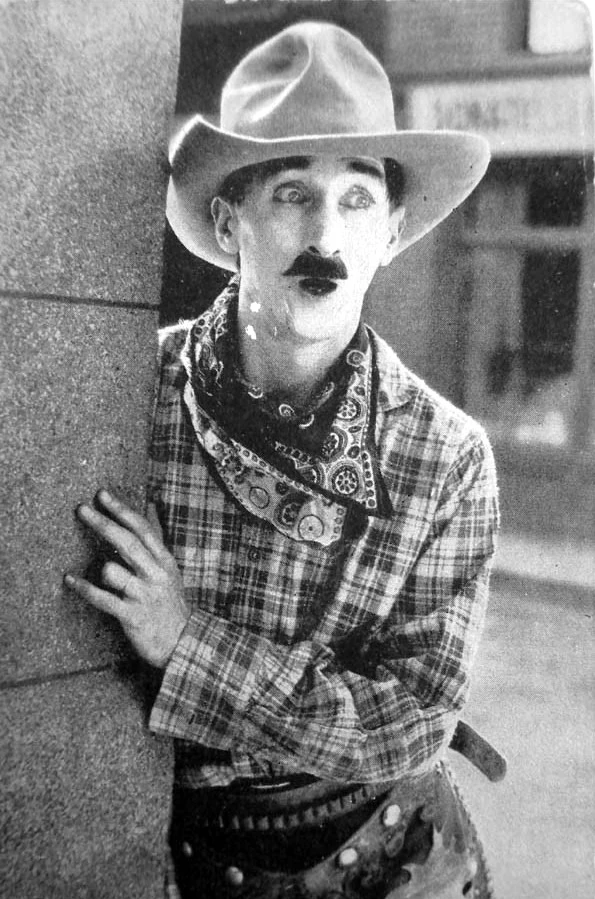 Clyde Cook Height, Weight, Interesting Facts, Career Highlights, Physical Appearance 2 Clyde Cook Height